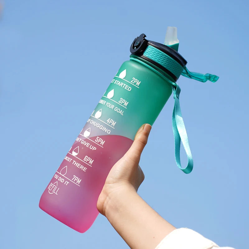 Motivational Water Bottle - 1L with Time Marks and Straw